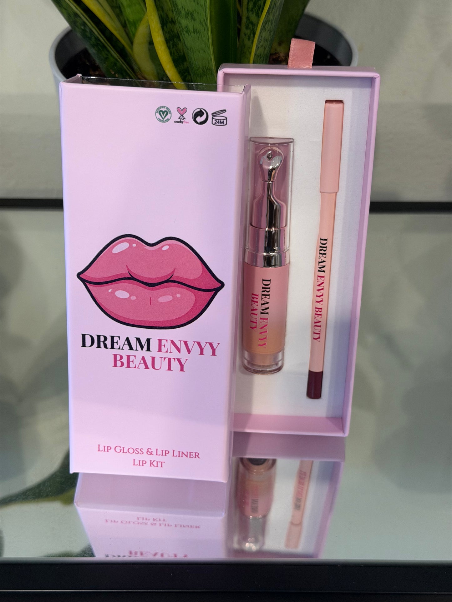 The perfectly POUT "Dream Envyy" by Dream Envyy Beauty
